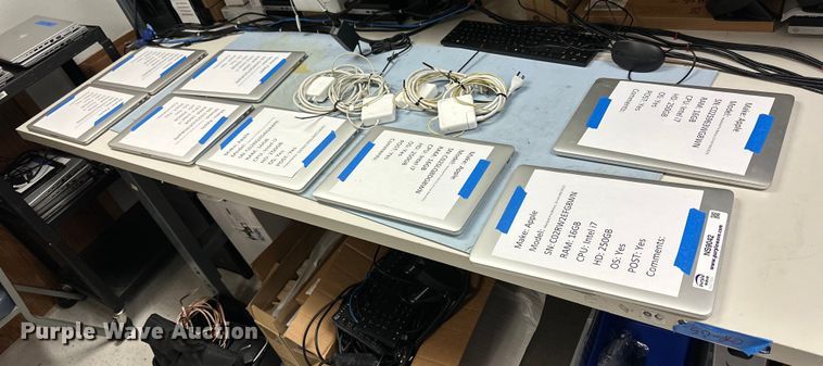 image for item NS9042 (8) MacBook Pro laptops