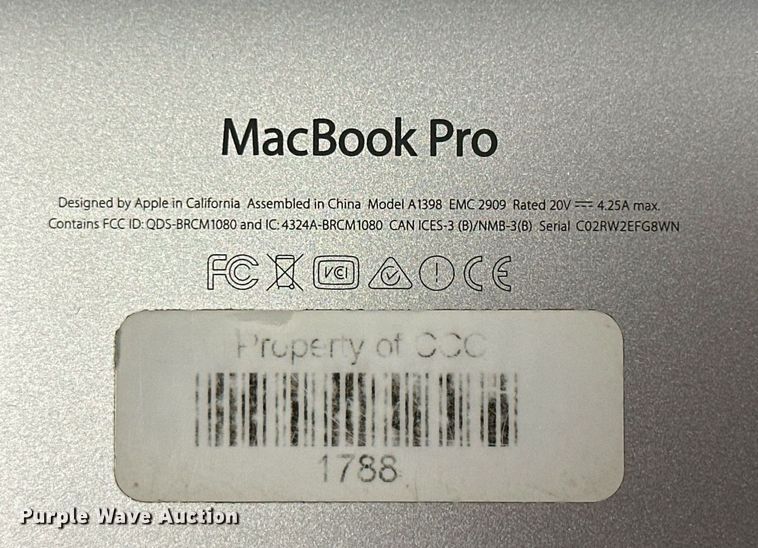 image for item NS9042 (8) MacBook Pro laptops