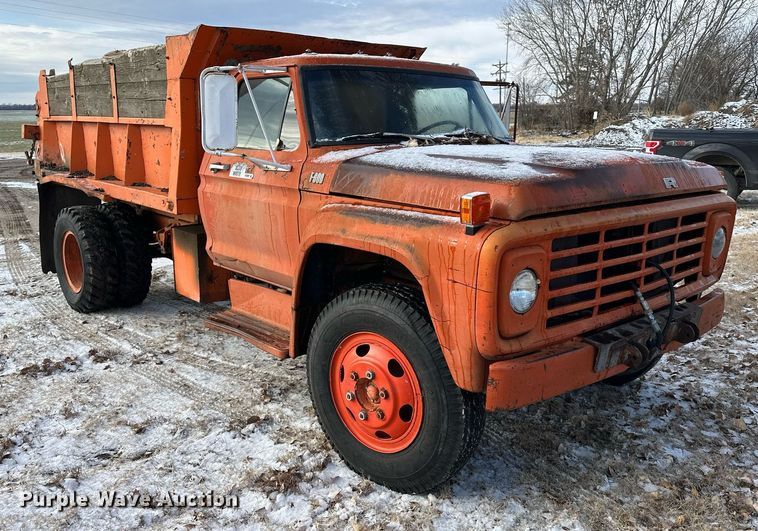 image for item NS9070 1973 Ford F600  dump truck