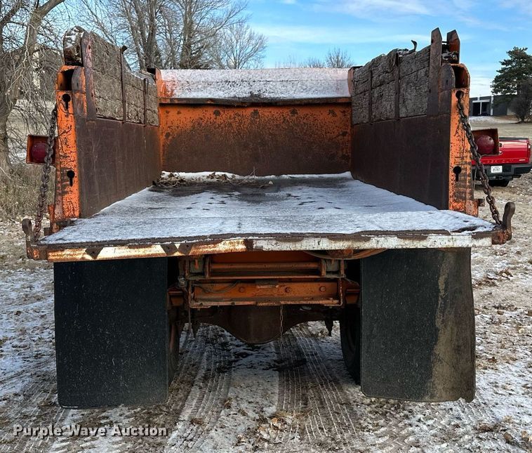 image for item NS9070 1973 Ford F600  dump truck