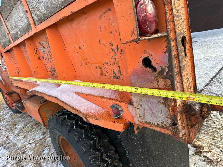 image for item NS9070 1973 Ford F600  dump truck