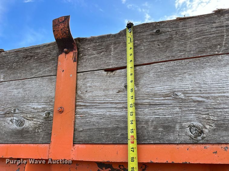 image for item NS9070 1973 Ford F600  dump truck