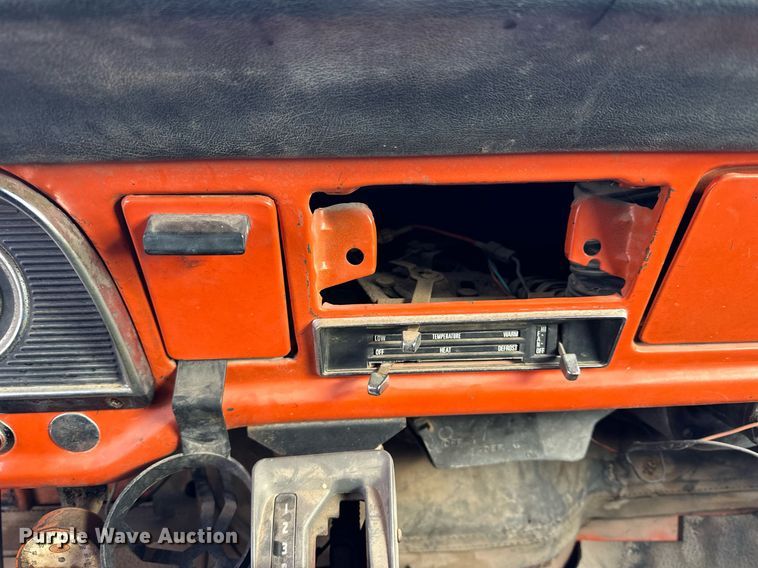 image for item NS9070 1973 Ford F600  dump truck