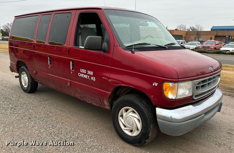 image for item NX9989 1998 Ford Club Wagon  van