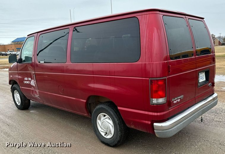 image for item NX9989 1998 Ford Club Wagon  van