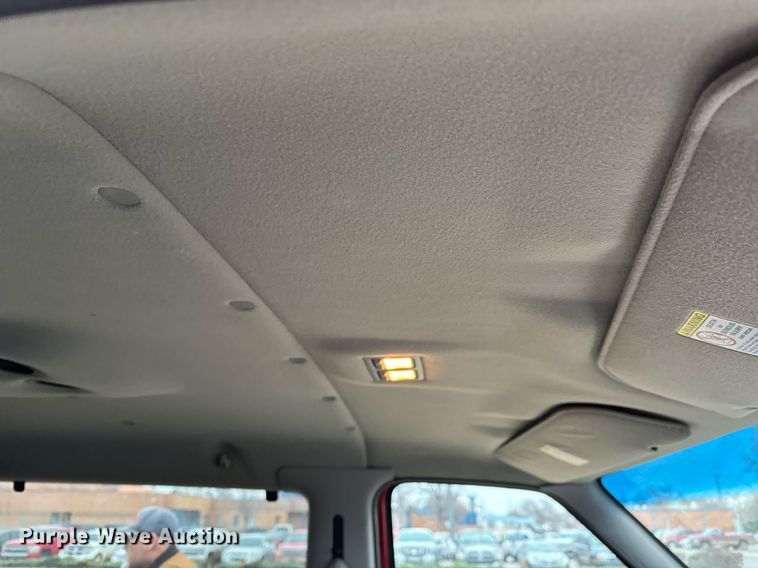 image for item NX9989 1998 Ford Club Wagon  van