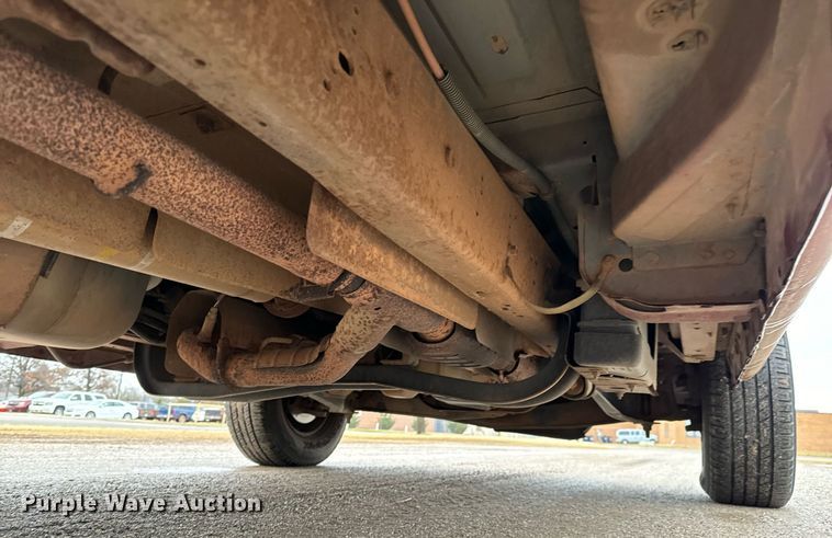 image for item NX9989 1998 Ford Club Wagon  van