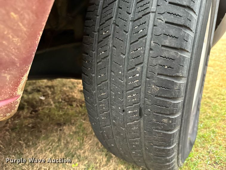 image for item NX9989 1998 Ford Club Wagon  van