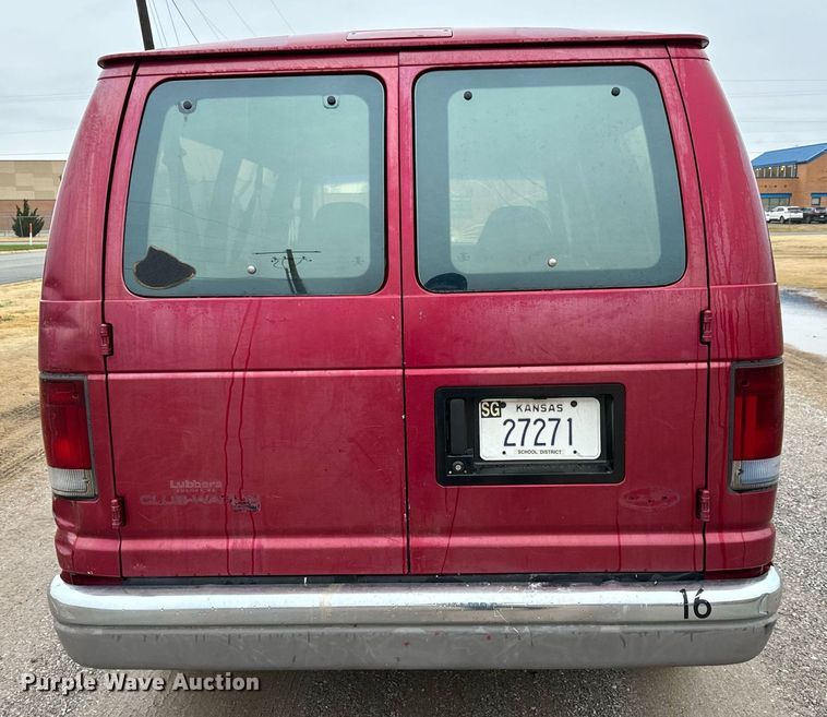 image for item NX9990 1995 Ford Club Wagon  van