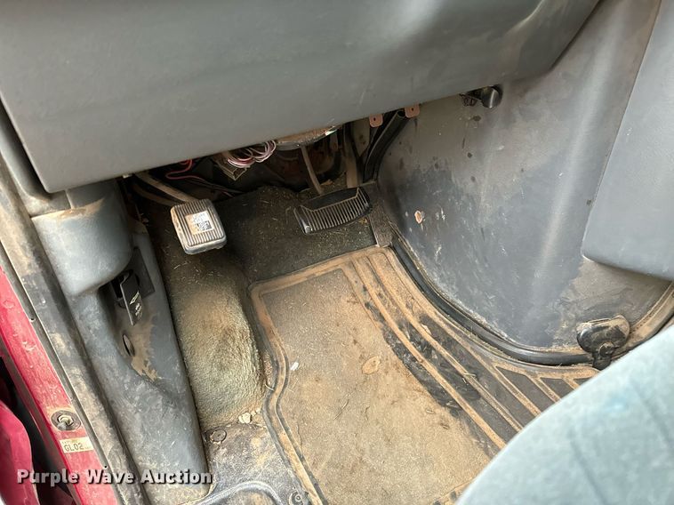 image for item NX9990 1995 Ford Club Wagon  van