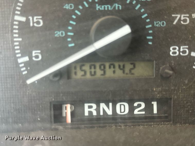 image for item NX9990 1995 Ford Club Wagon  van