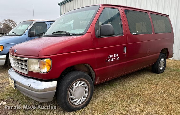 image for item NX9991 1996 Ford Club Wagon  van