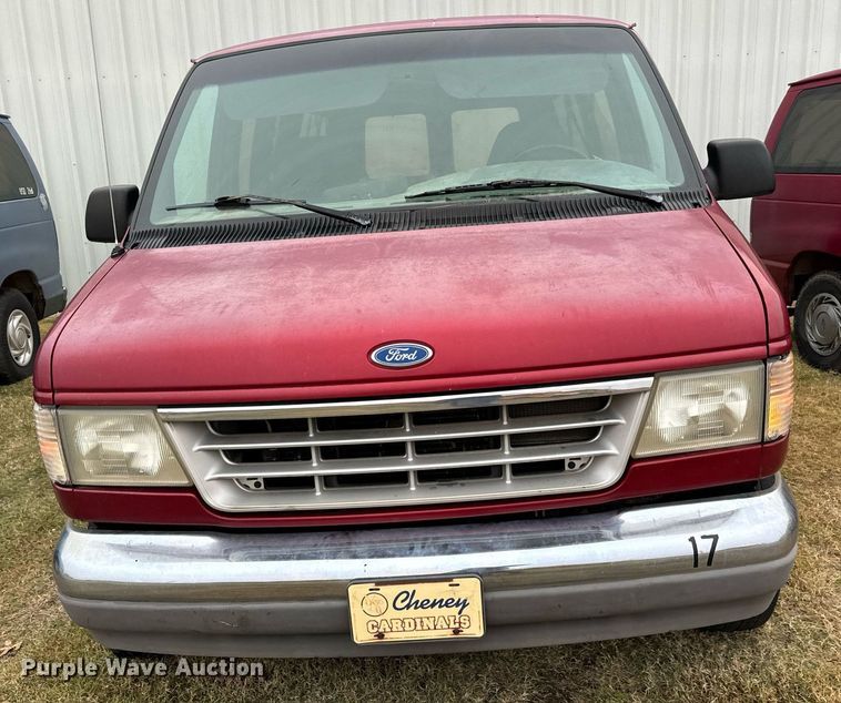 image for item NX9991 1996 Ford Club Wagon  van