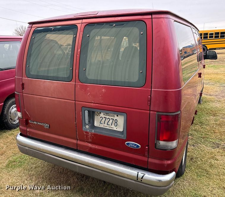 image for item NX9991 1996 Ford Club Wagon  van