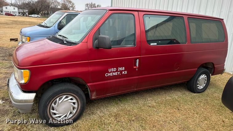 image for item NX9991 1996 Ford Club Wagon  van