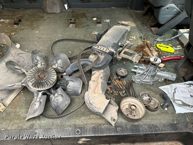 image for item NX9991 1996 Ford Club Wagon  van