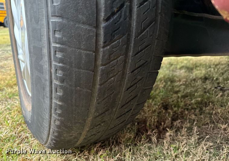 image for item NX9991 1996 Ford Club Wagon  van