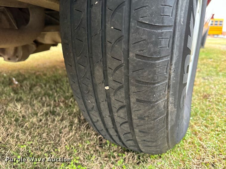 image for item NX9991 1996 Ford Club Wagon  van