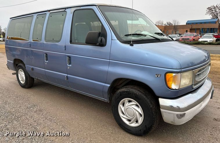 image for item NX9992 1997 Ford Club Wagon  van