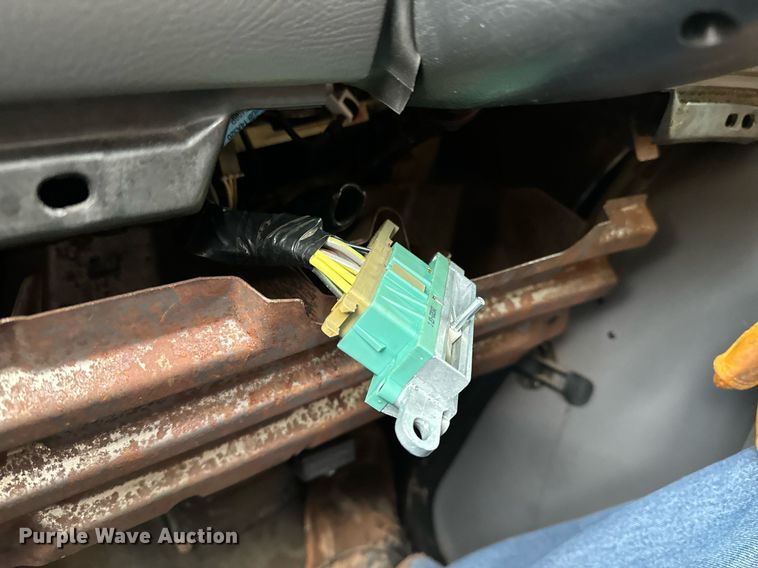 image for item NX9992 1997 Ford Club Wagon  van