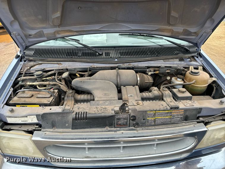 image for item NX9992 1997 Ford Club Wagon  van