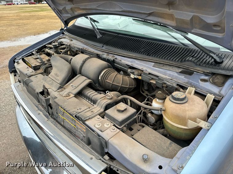 image for item NX9992 1997 Ford Club Wagon  van