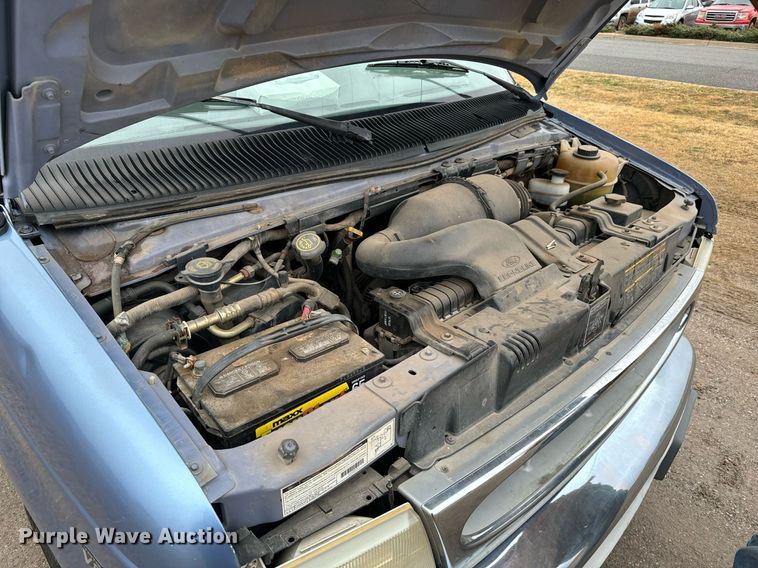 image for item NX9992 1997 Ford Club Wagon  van