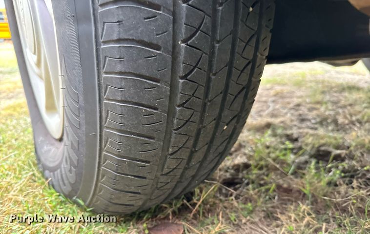 image for item NX9992 1997 Ford Club Wagon  van