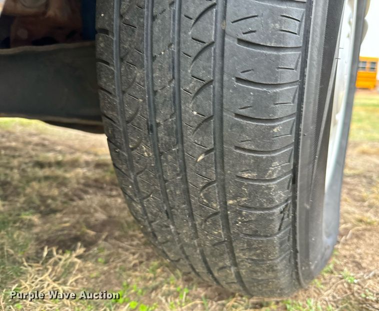 image for item NX9992 1997 Ford Club Wagon  van