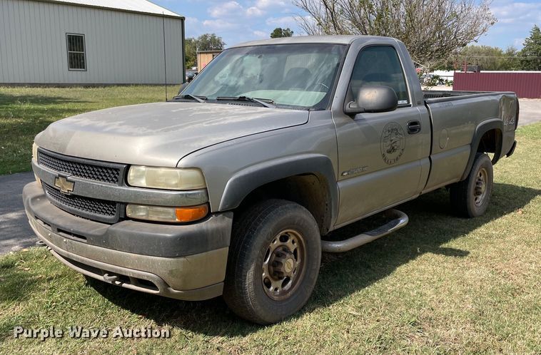 image for item NY9977 2001 Chevrolet Silverado 2500HD  pickup truck