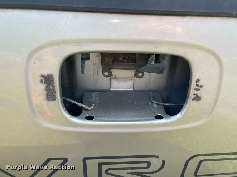 image for item NY9977 2001 Chevrolet Silverado 2500HD  pickup truck