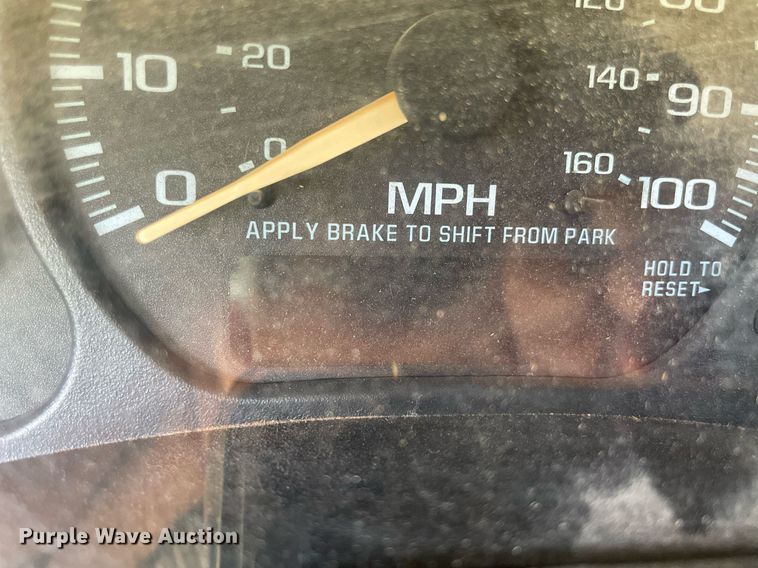 image for item NY9977 2001 Chevrolet Silverado 2500HD  pickup truck