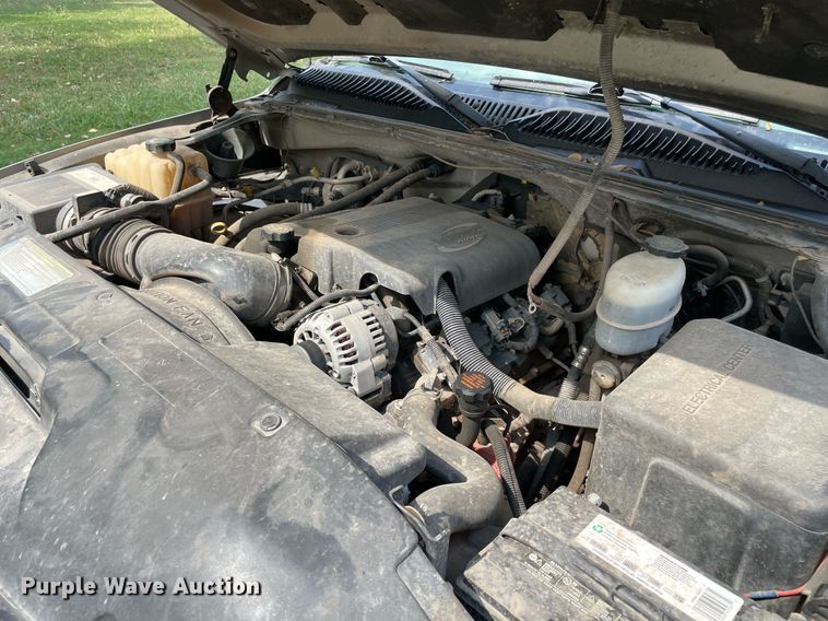 image for item NY9977 2001 Chevrolet Silverado 2500HD  pickup truck