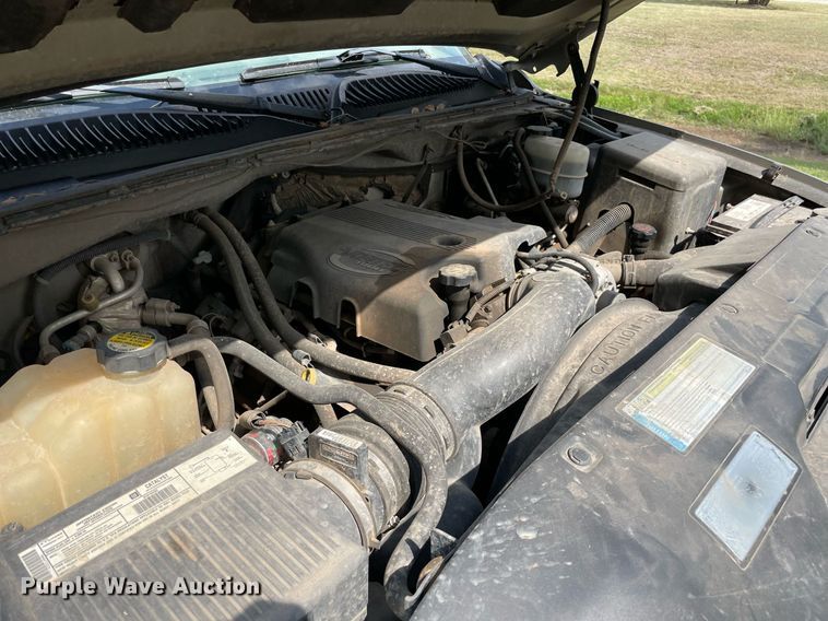 image for item NY9977 2001 Chevrolet Silverado 2500HD  pickup truck