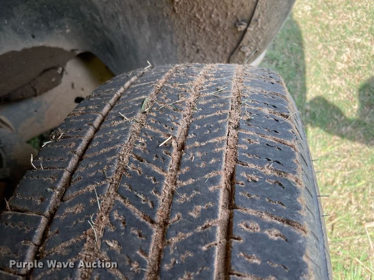 image for item NY9977 2001 Chevrolet Silverado 2500HD  pickup truck