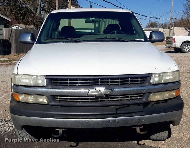 image for item OF9606 2001 Chevrolet Silverado 1500  Ext. Cab pickup truck