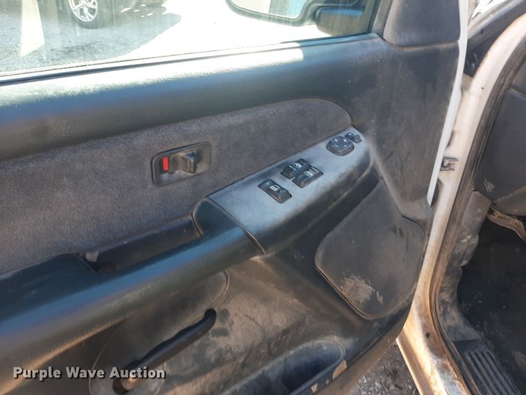 image for item OF9606 2001 Chevrolet Silverado 1500  Ext. Cab pickup truck