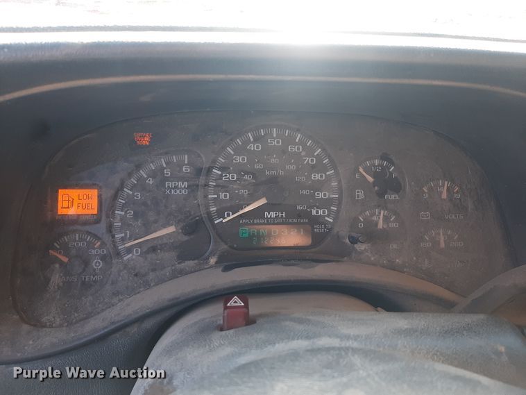 image for item OF9606 2001 Chevrolet Silverado 1500  Ext. Cab pickup truck