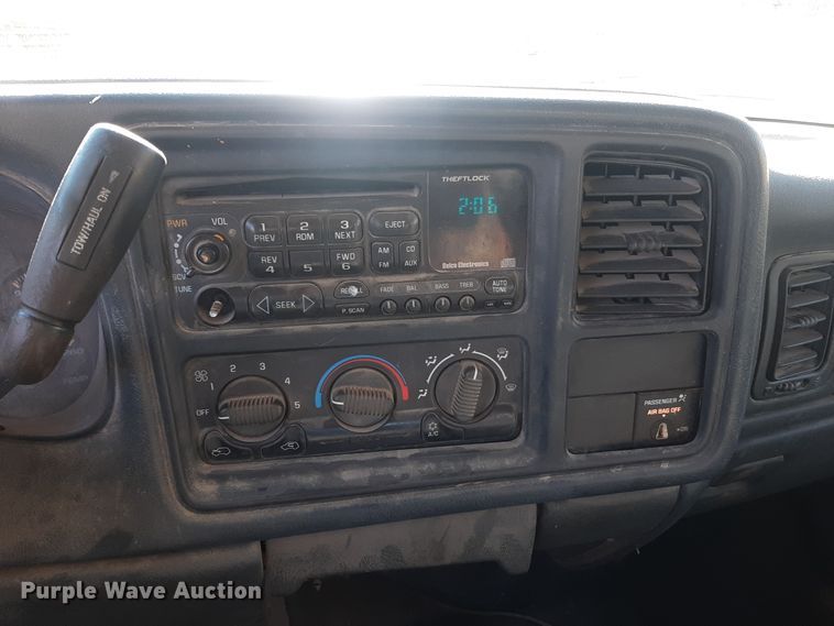 image for item OF9606 2001 Chevrolet Silverado 1500  Ext. Cab pickup truck