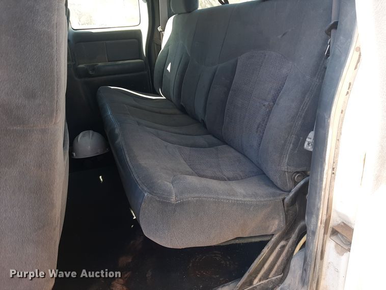 image for item OF9606 2001 Chevrolet Silverado 1500  Ext. Cab pickup truck