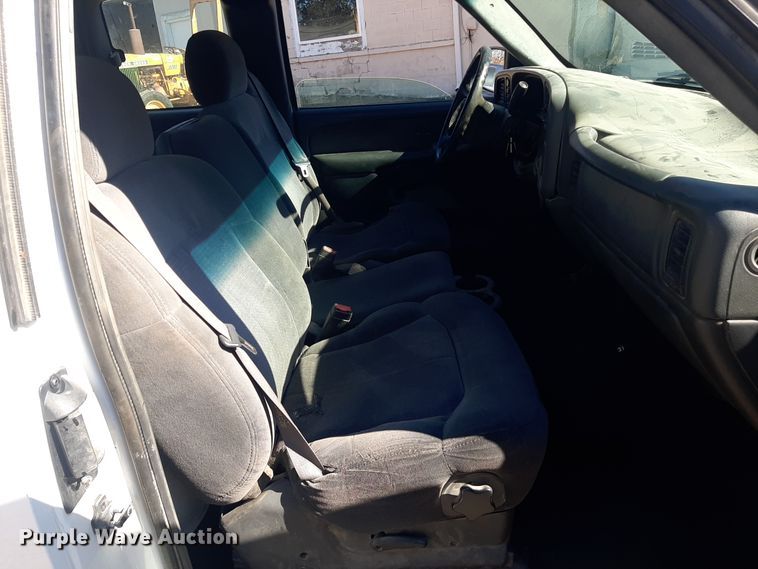 image for item OF9606 2001 Chevrolet Silverado 1500  Ext. Cab pickup truck