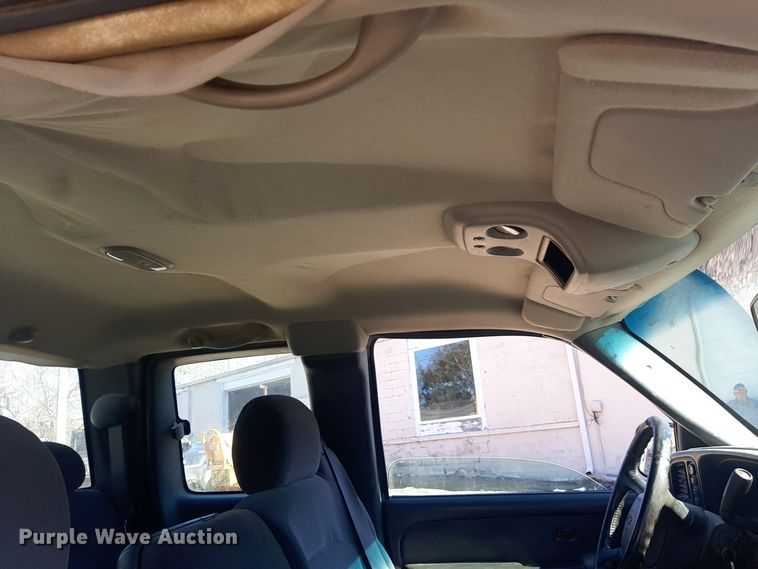 image for item OF9606 2001 Chevrolet Silverado 1500  Ext. Cab pickup truck