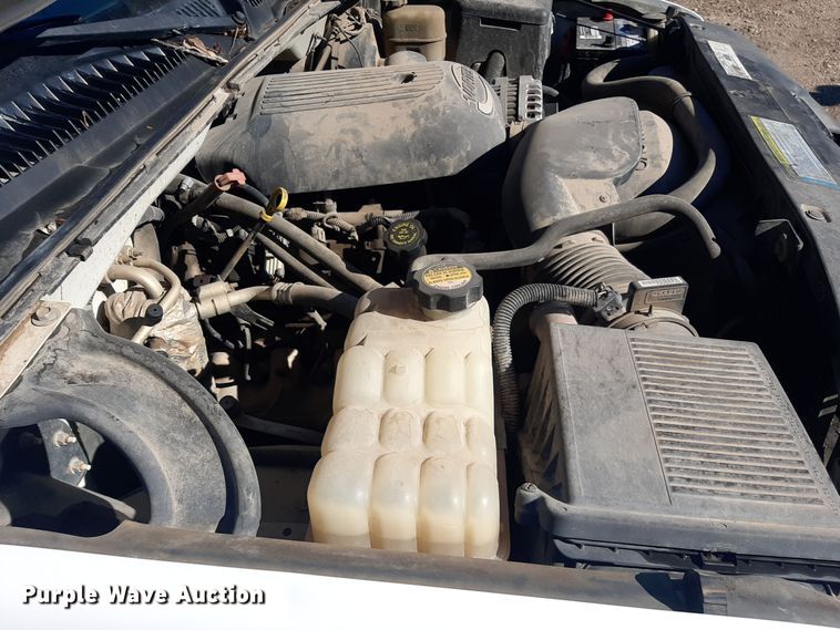 image for item OF9606 2001 Chevrolet Silverado 1500  Ext. Cab pickup truck