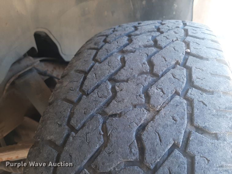 image for item OF9606 2001 Chevrolet Silverado 1500  Ext. Cab pickup truck