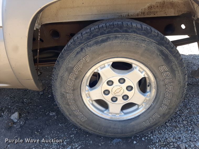 image for item OF9606 2001 Chevrolet Silverado 1500  Ext. Cab pickup truck