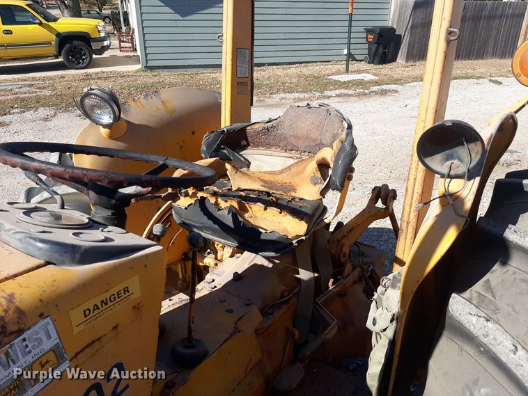 image for item OF9607 1977 John Deere 302 - D  tractor