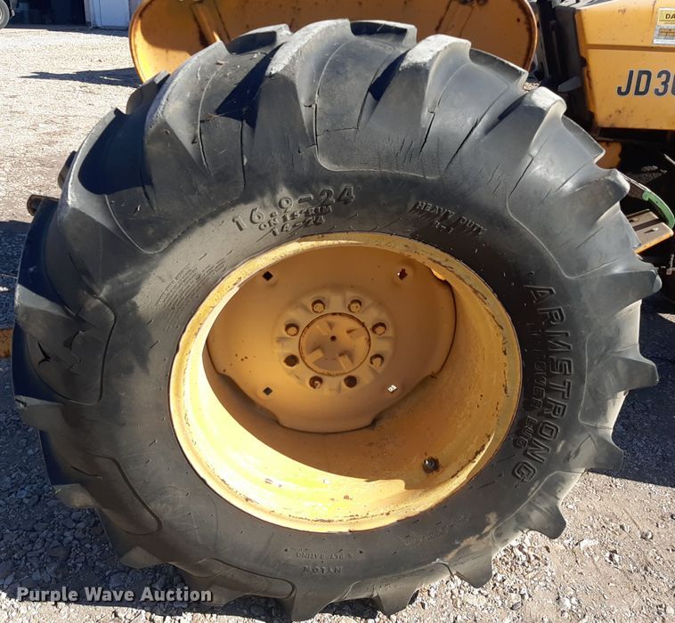 image for item OF9607 1977 John Deere 302 - D  tractor