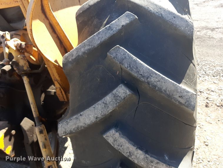 image for item OF9607 1977 John Deere 302 - D  tractor