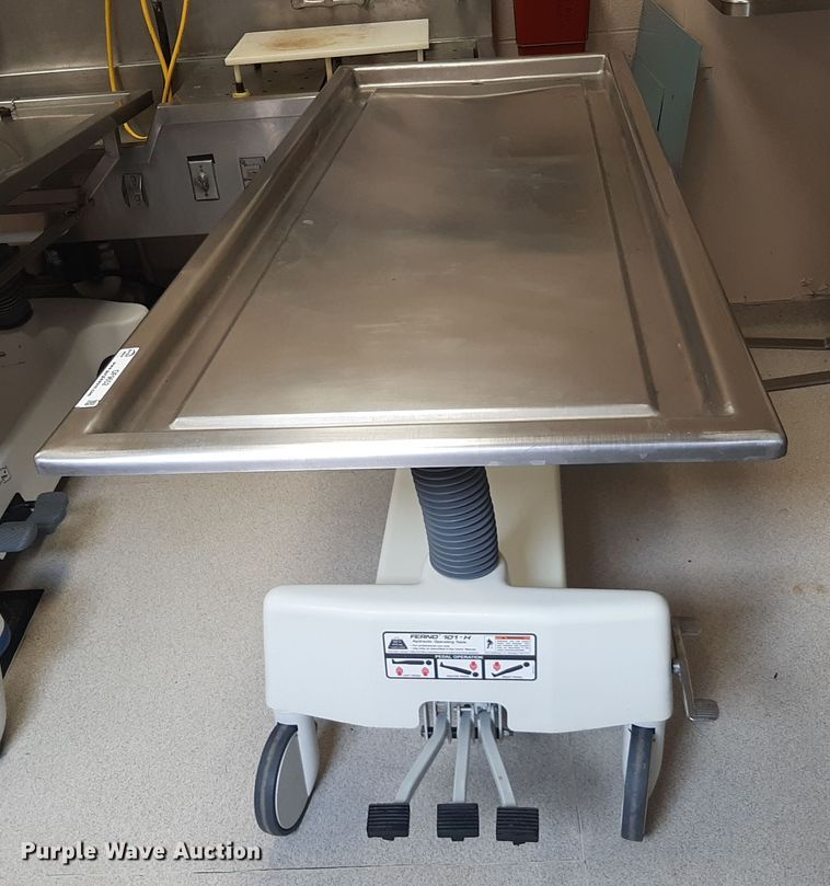 image for item OF9652 Ferno 101-H medical table