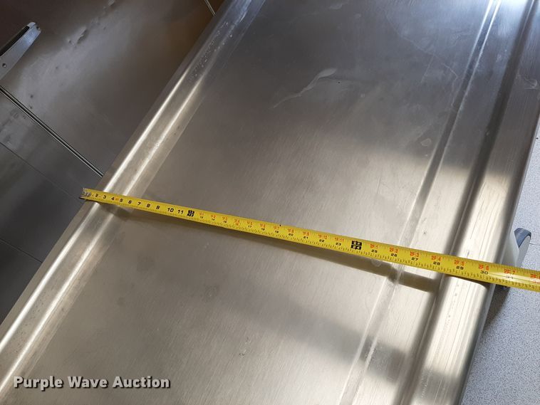 image for item OF9652 Ferno 101-H medical table